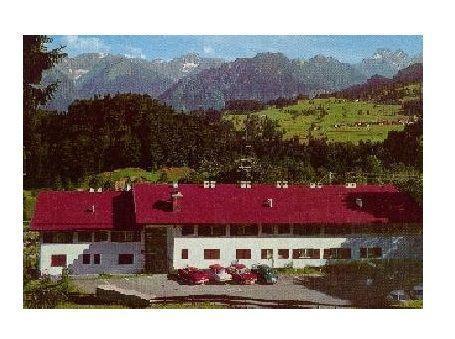 Falkenhorst 19 *